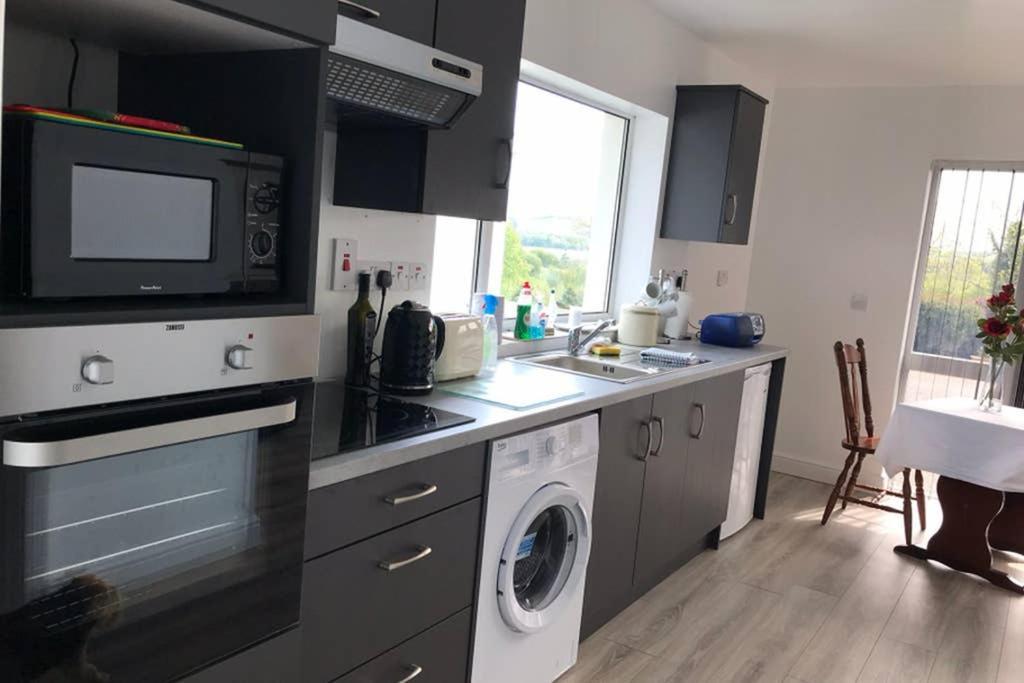 Appartamento Robin'S Nest Donegal Town Esterno foto